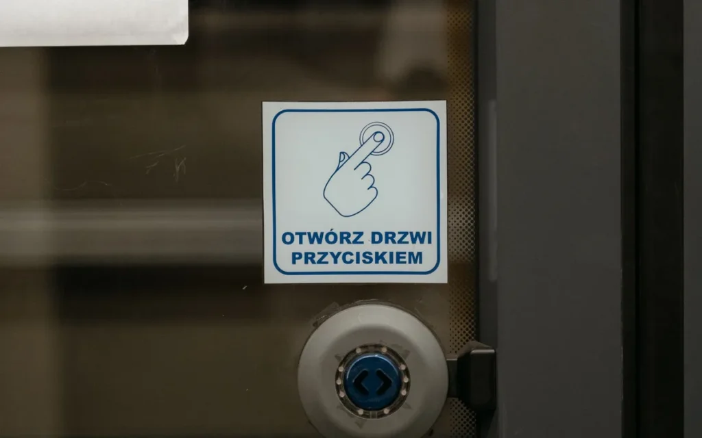 Co oznacza prośba o obronę w walce?