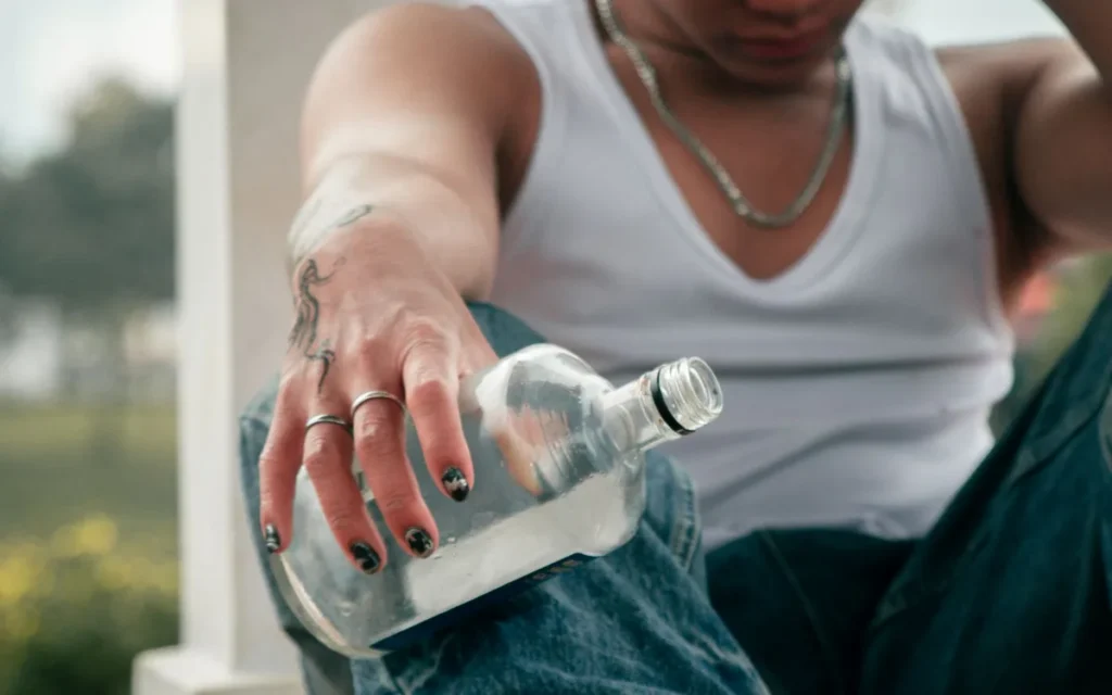 Uzależnienia od alkoholu, pornografii i mediów - gdzie szukać pomocy?
