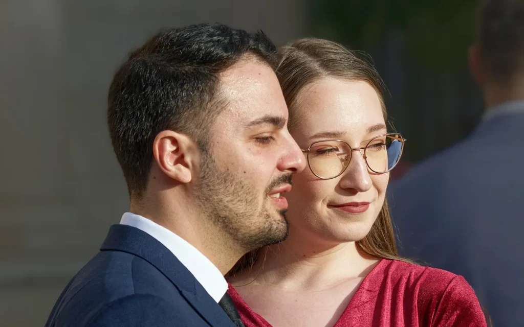 Jak rodzice i chrzestni wyrzekają się zła oraz wyznają wiarę?