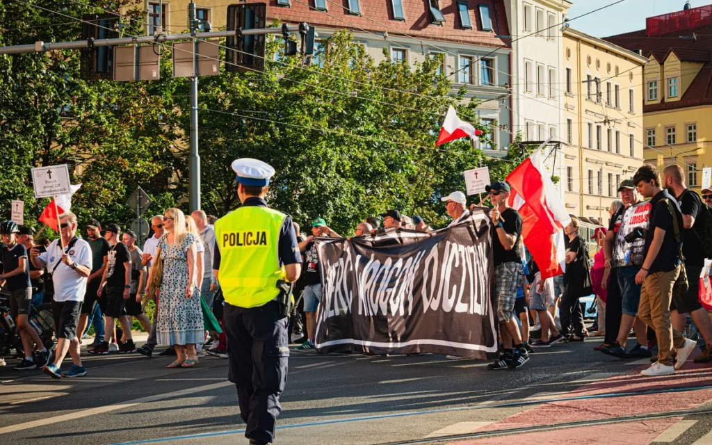 Cnoty przeciwne grzechom głównym - jak pracować nad wadą?
